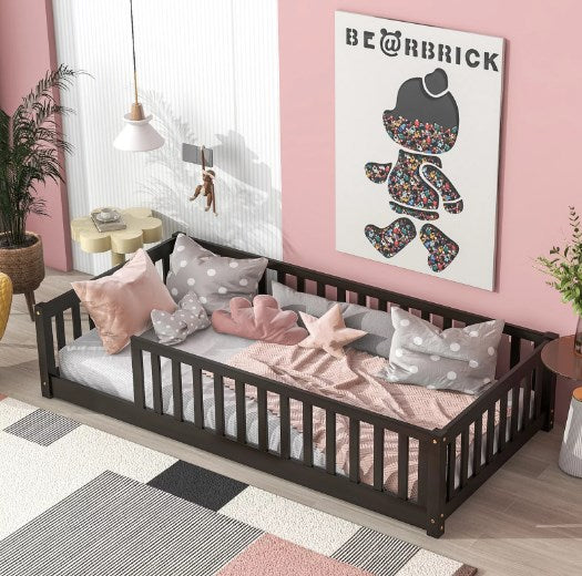 Twin Floor Bed with Fence for Kids, Solid Pine Wood Montessori Bed Frame with Guardrails and Slats System, Playhouse Design Platform Bed for Children Bedroom, Espresso